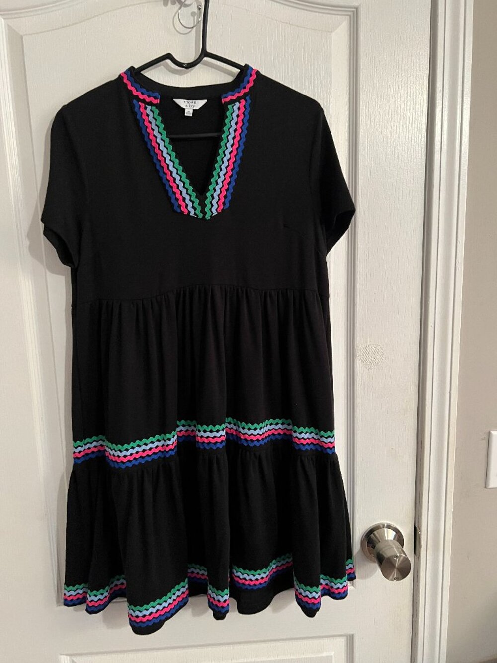 Women's Flutter Sleeve Tiered Dress - Black